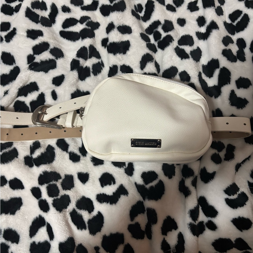 Steve Madden White Belt Bag